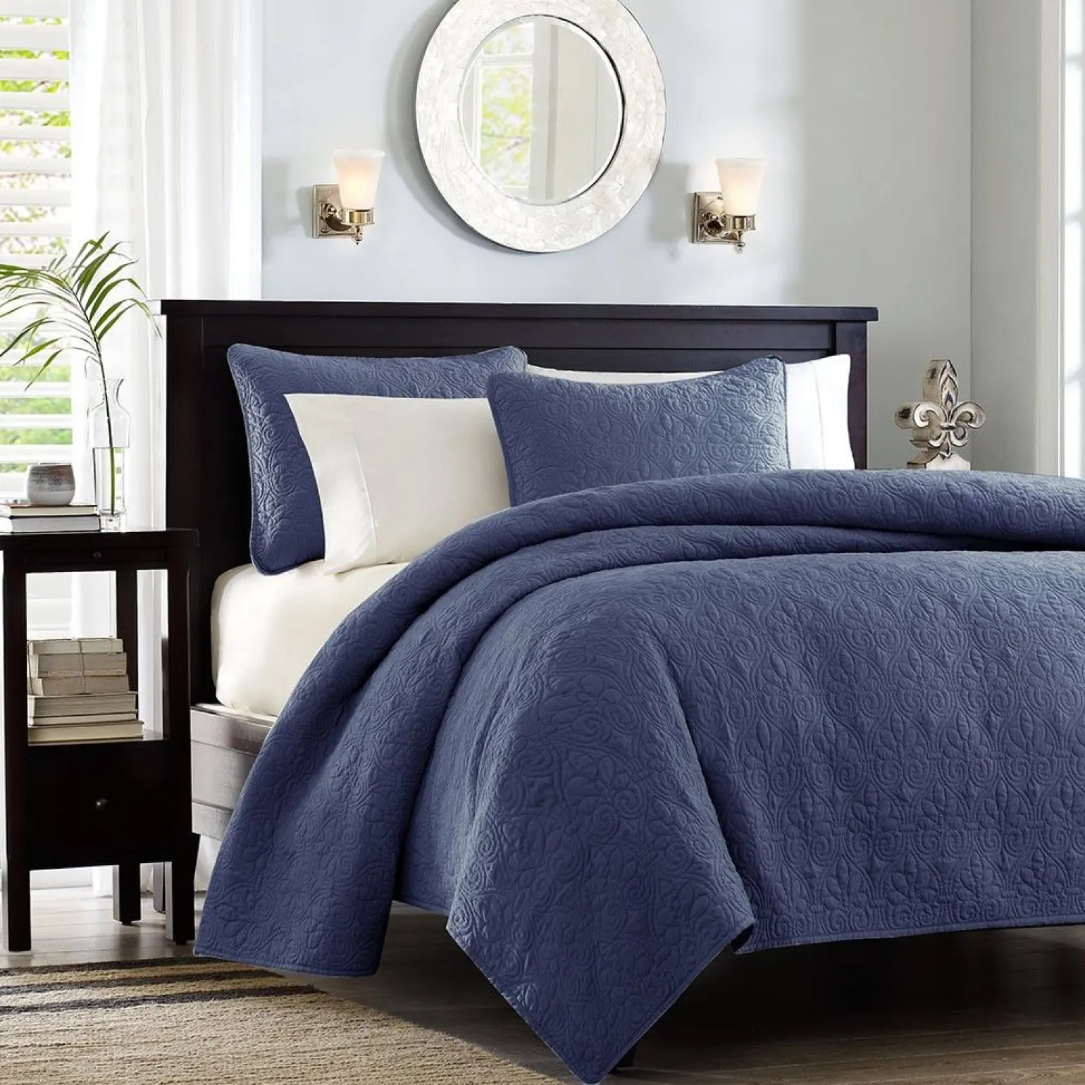 Becky Navy Reversible 3-Piece Coverlet Set - Full/Queen