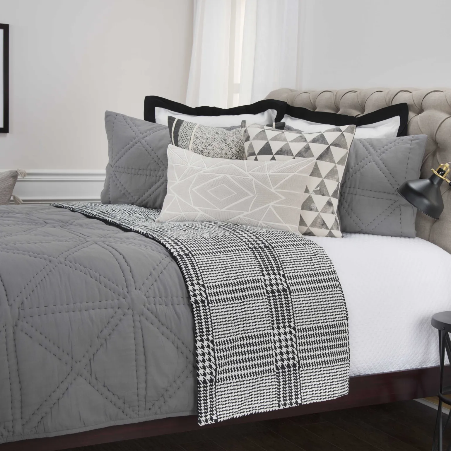 Sims Grey Quilt Set - Full/Queen